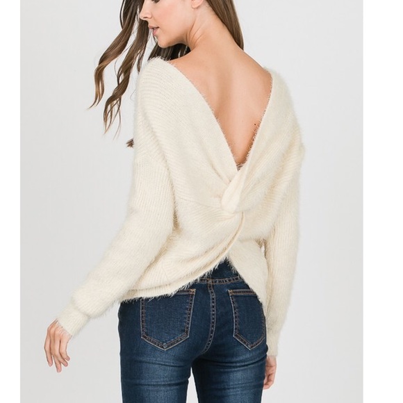 Knot Accent Open back Sweater - Picture 3 of 6